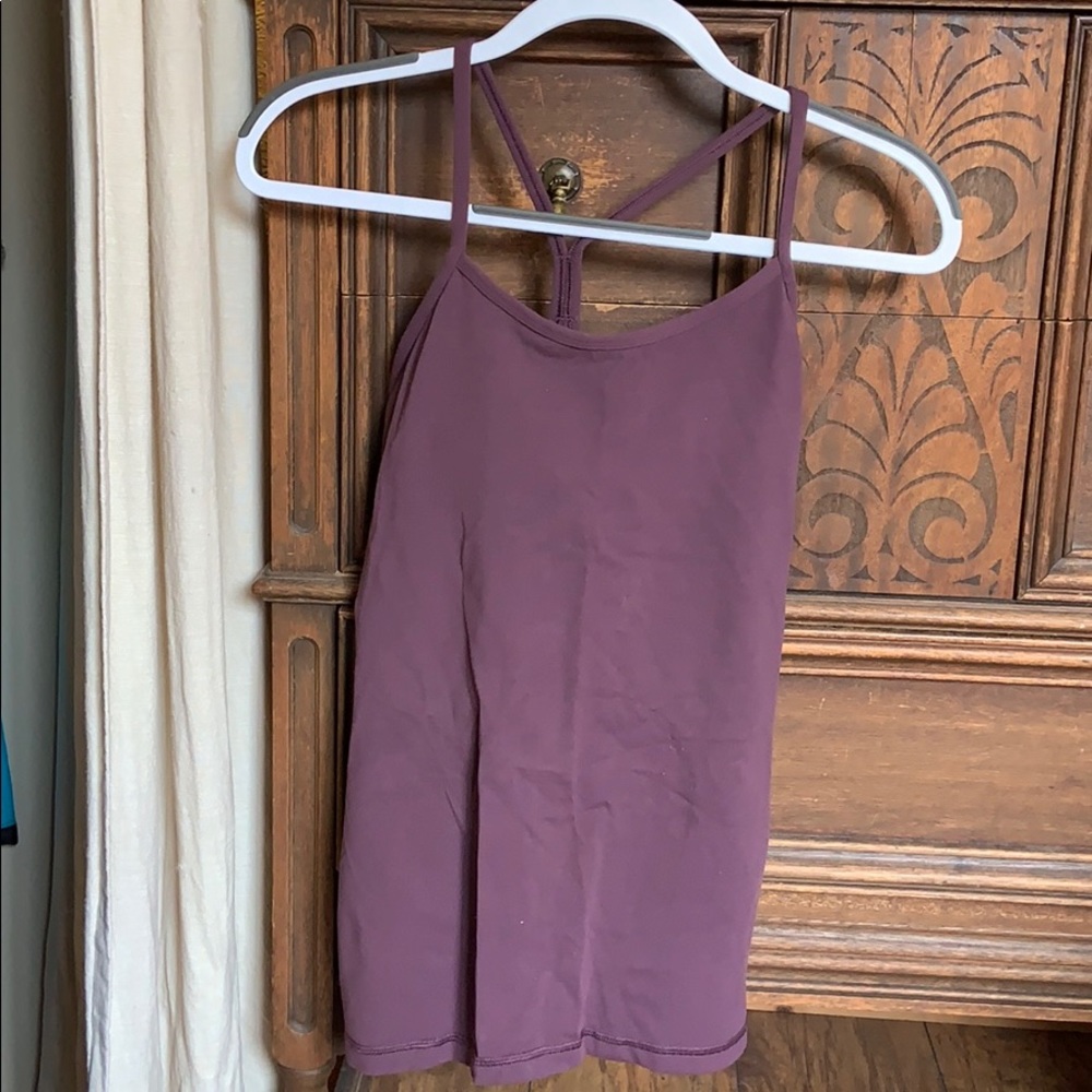 Lululemon top